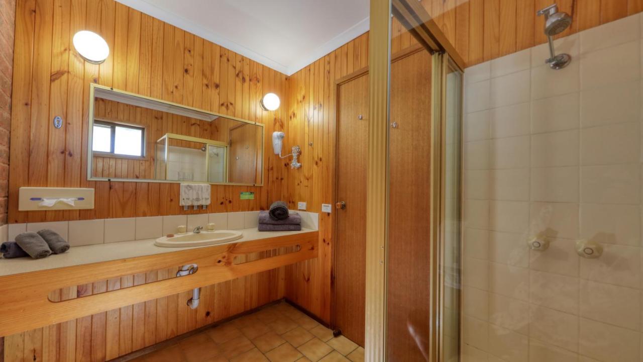 Country Roads Motor Inn Narrandera Eksteriør bilde
